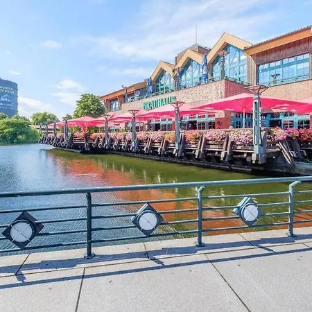 Ausstattung Netflix Wlan Centro Olga-park أوبيرهاوزين